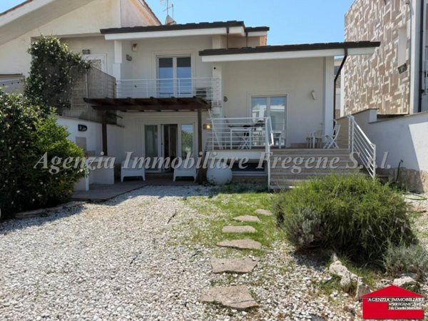 casa indipendente in vendita a Fiumicino in zona Fregene