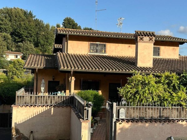 casa indipendente in vendita a Fiumicino in zona Aranova