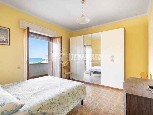 appartamento in vendita a Fiumicino in zona Passo Oscuro