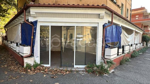 casa indipendente in vendita a Fiumicino