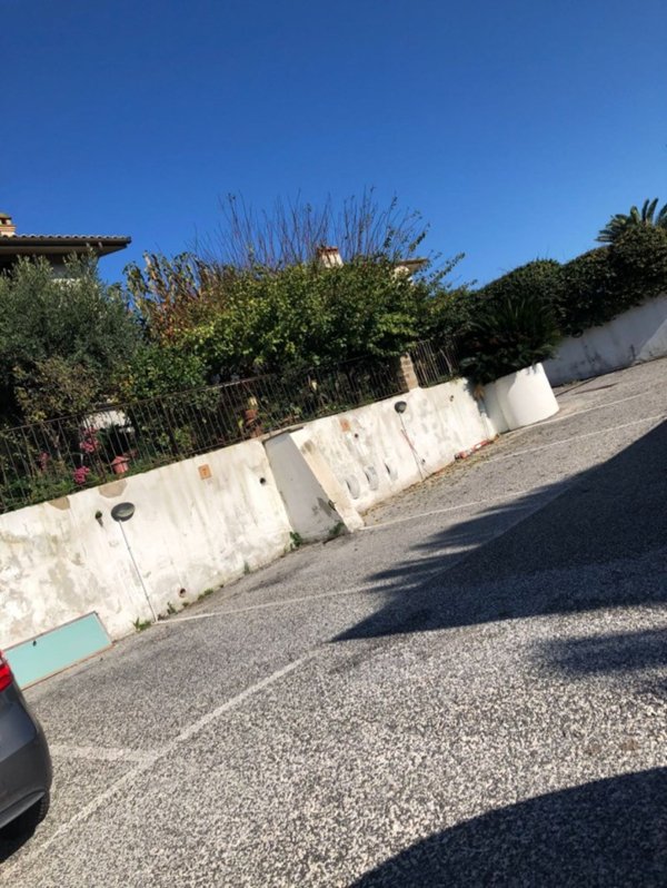 box auto in vendita a Fiumicino in zona Aranova