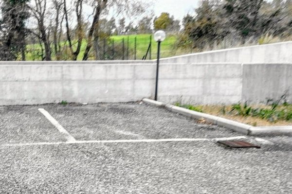 box auto in vendita a Fiumicino in zona Torrimpietra