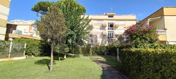 appartamento in vendita a Fiumicino in zona Fregene