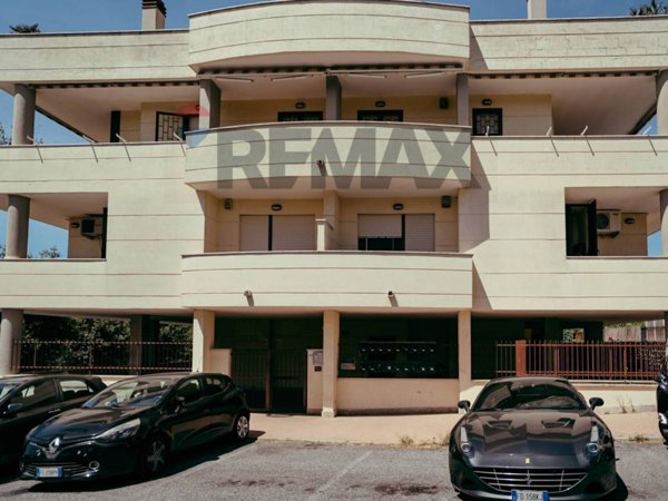 appartamento in vendita a Fiumicino in zona Torrimpietra