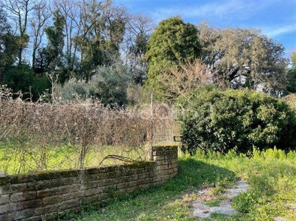 terreno in vendita a Fiumicino in zona Aranova