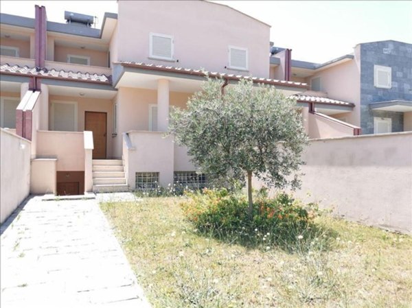 appartamento in vendita a Fiumicino in zona Focene