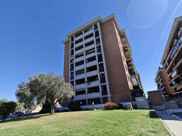 appartamento in vendita a Fiumicino in zona Isola Sacra