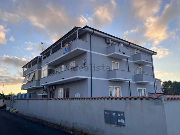 appartamento in vendita a Fiumicino in zona Isola Sacra