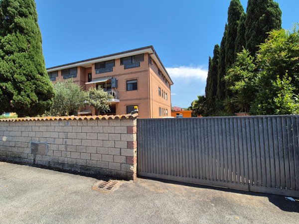 appartamento in vendita a Fiumicino in zona Isola Sacra