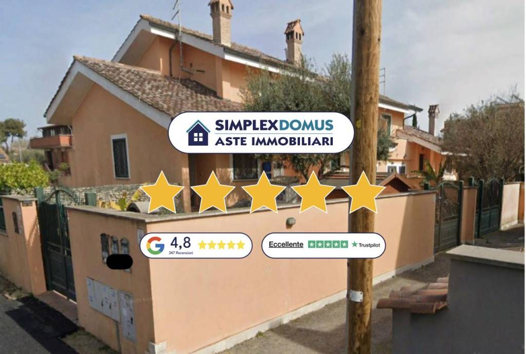 casa indipendente in vendita a Fiumicino in zona Isola Sacra
