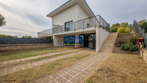 casa indipendente in vendita a Fiumicino in zona Aranova