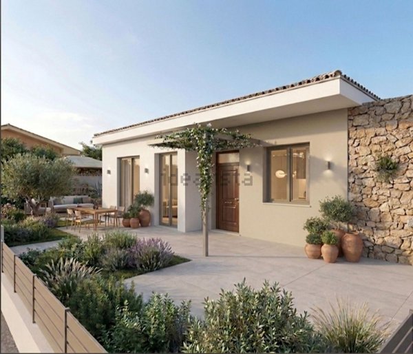 casa indipendente in vendita a Fiumicino in zona Isola Sacra