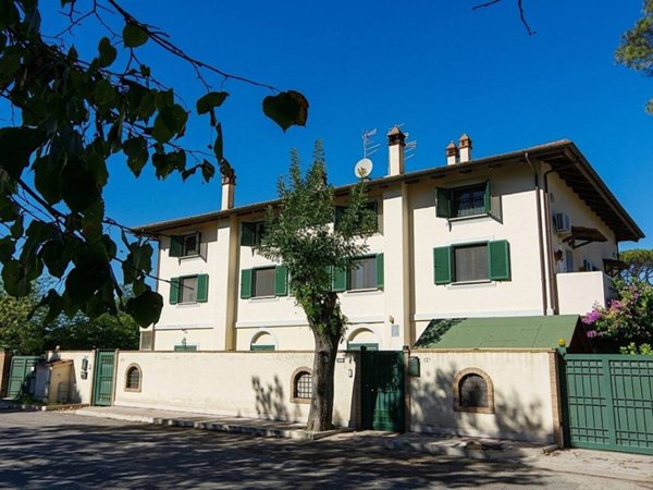 appartamento in vendita a Fiumicino in zona Maccarese