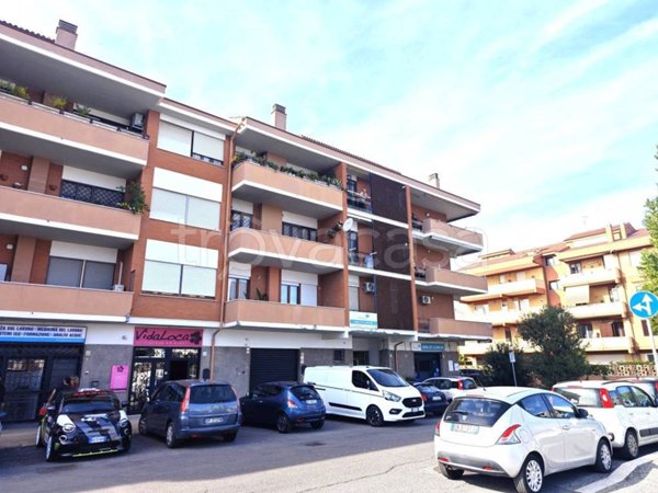 appartamento in vendita a Fiumicino in zona Isola Sacra
