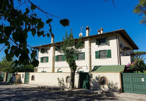 appartamento in vendita a Fiumicino in zona Maccarese