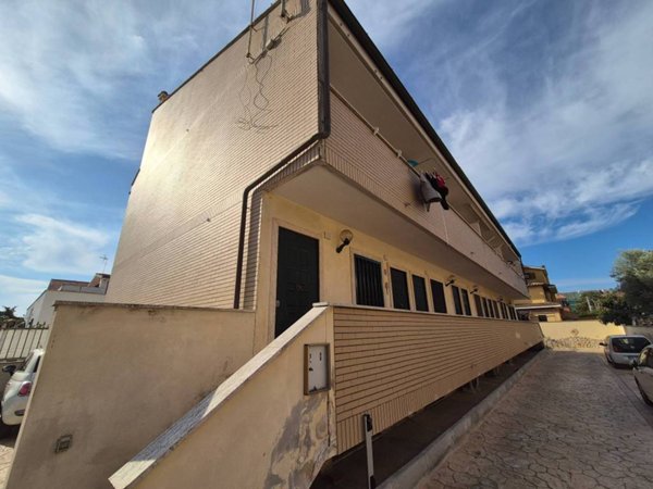 appartamento in vendita a Fiumicino in zona Isola Sacra