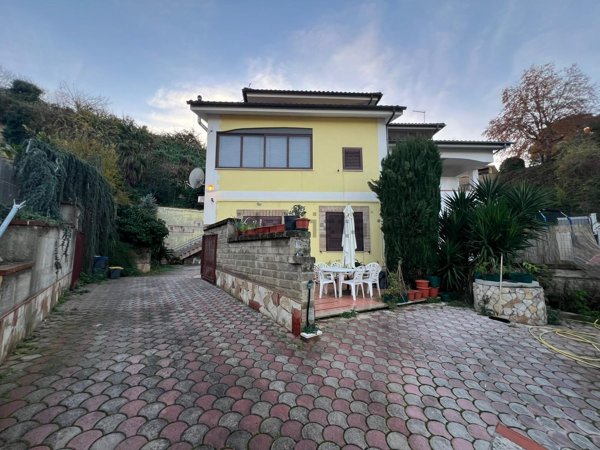 appartamento in vendita a Fiumicino in zona Aranova