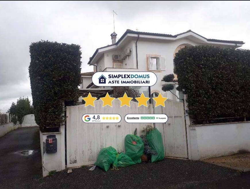 casa indipendente in vendita a Fiumicino in zona Fregene