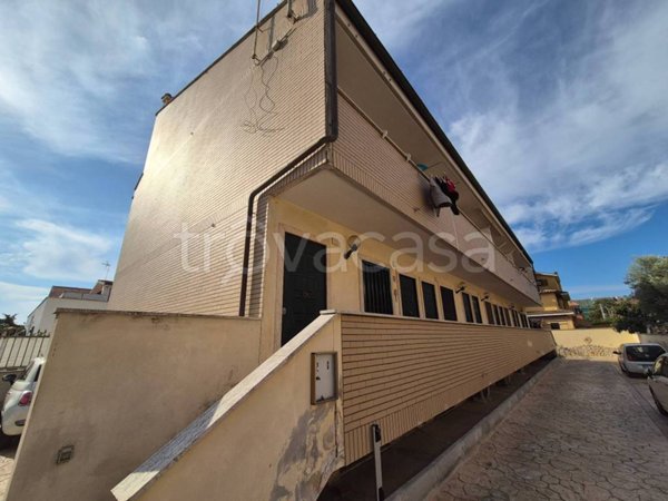 appartamento in vendita a Fiumicino in zona Isola Sacra