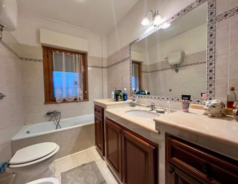 appartamento in vendita a Fonte Nuova in zona Santa Lucia