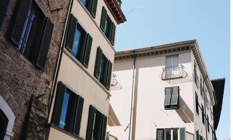 negozio in vendita a Fonte Nuova in zona Santa Lucia