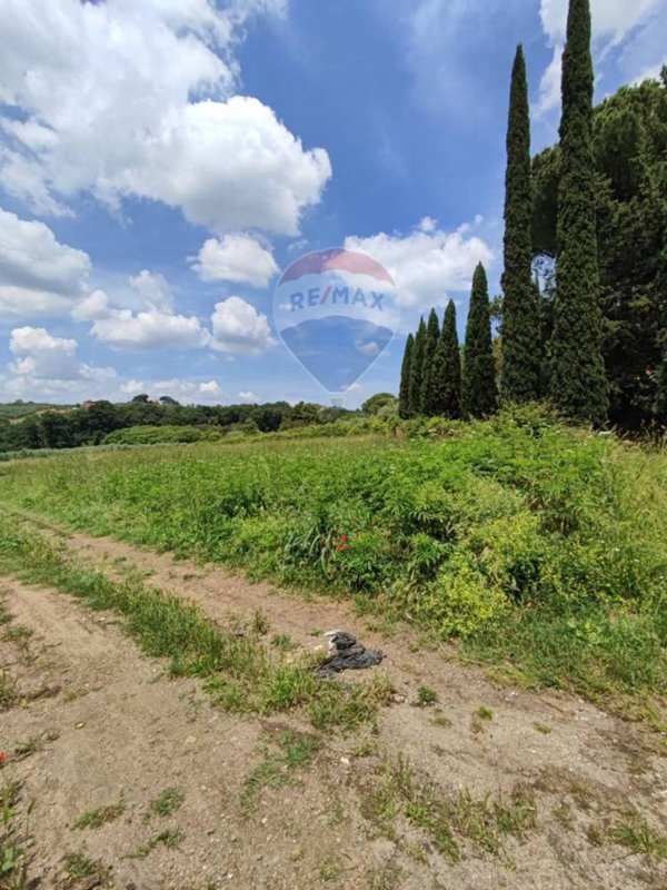 terreno edificabile in vendita a Fonte Nuova