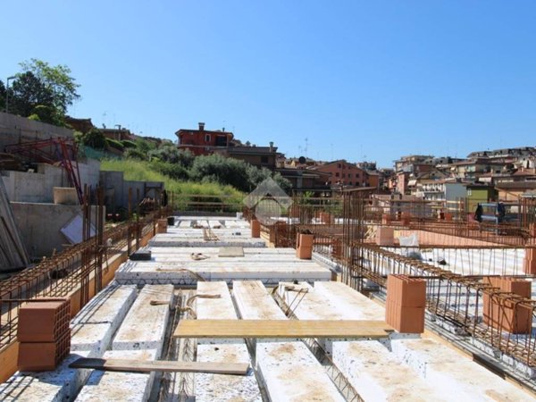appartamento in vendita a Fonte Nuova in zona Torre Lupara