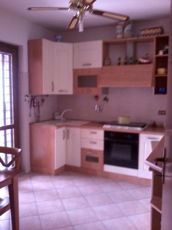 casa indipendente in vendita a Fonte Nuova in zona Torre Lupara