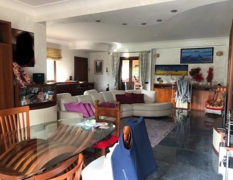 appartamento in vendita a Fonte Nuova in zona Santa Lucia