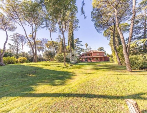 casa indipendente in vendita a Fonte Nuova in zona Torre Lupara