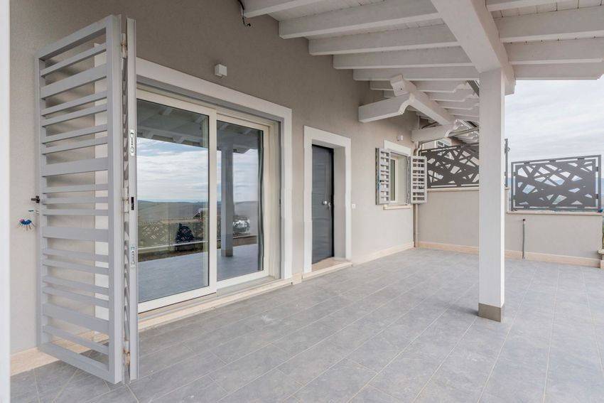 casa indipendente in vendita a Fonte Nuova in zona Santa Lucia
