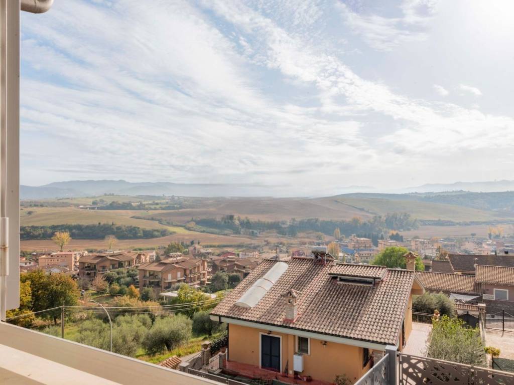 casa indipendente in vendita a Fonte Nuova in zona Santa Lucia