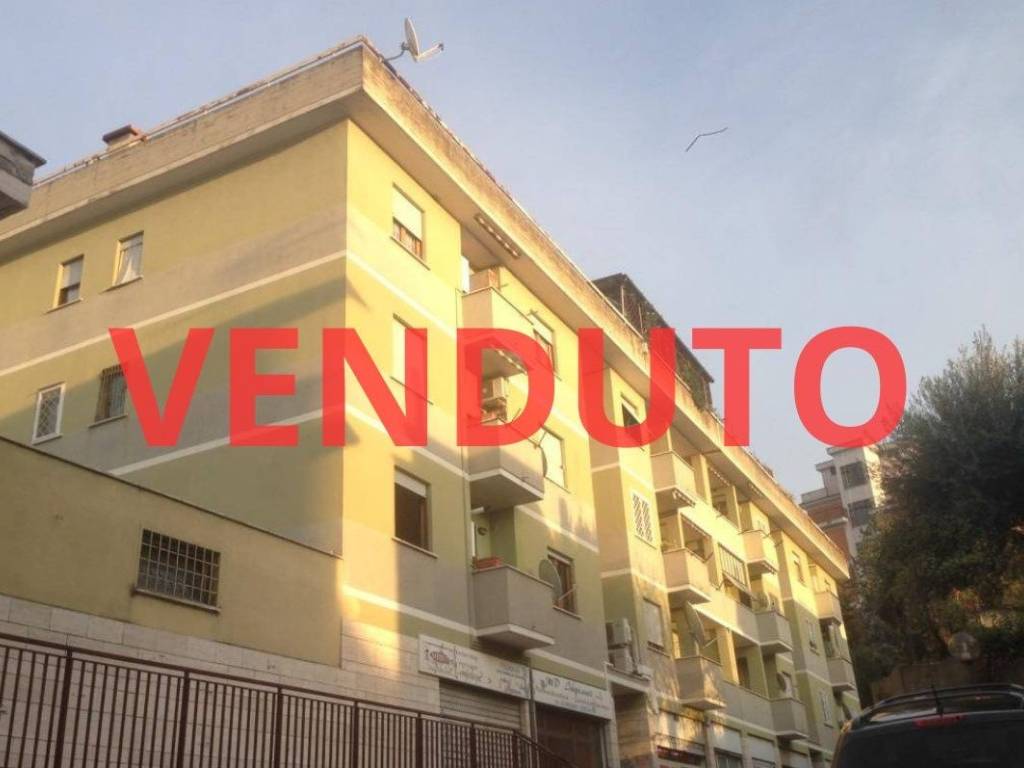 appartamento in vendita a Fonte Nuova in zona Torre Lupara