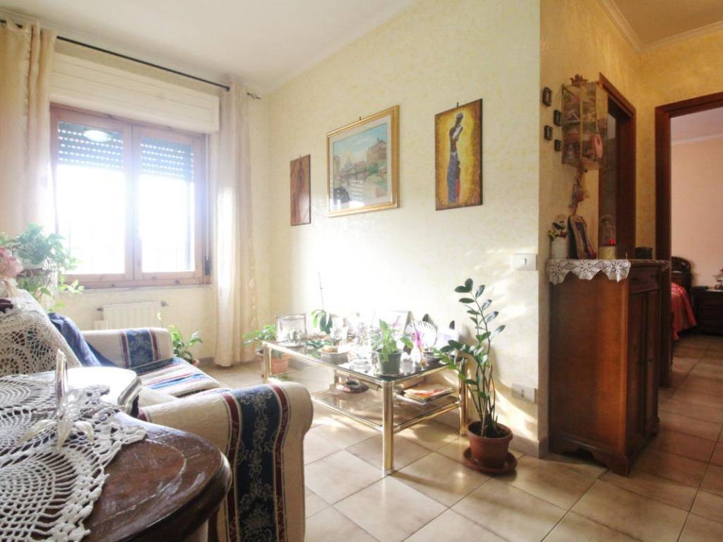 appartamento in vendita a Fonte Nuova in zona Torre Lupara