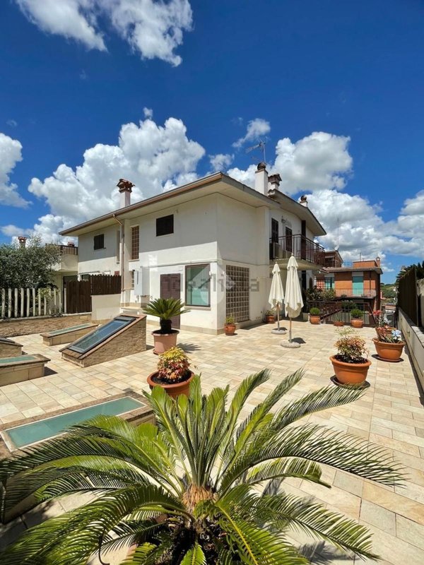 appartamento in vendita a Fonte Nuova in zona Torre Lupara