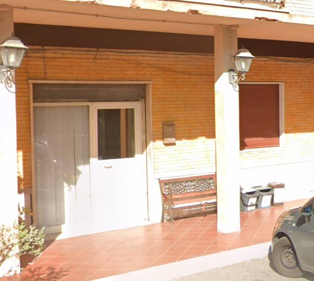 negozio in vendita a Fonte Nuova in zona Santa Lucia