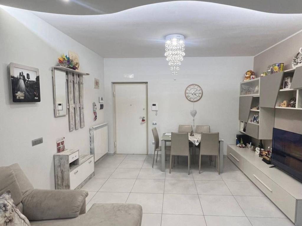 appartamento in vendita a Fonte Nuova in zona Torre Lupara