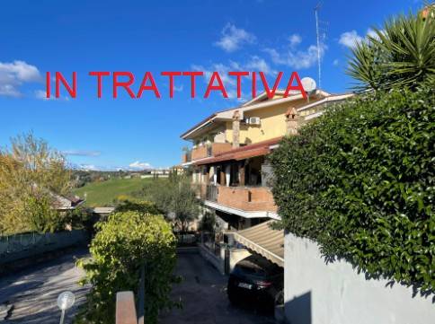 appartamento in vendita a Fonte Nuova in zona Torre Lupara