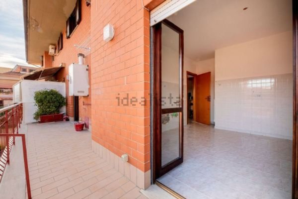 appartamento in vendita a Fonte Nuova in zona Torre Lupara
