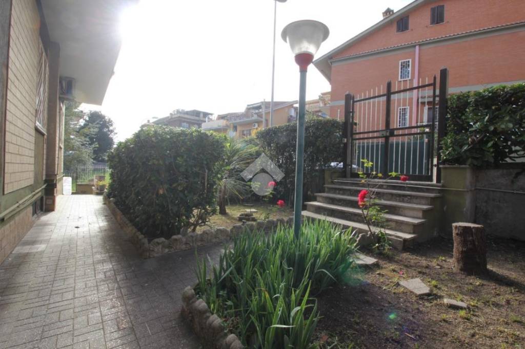 appartamento in vendita a Fonte Nuova in zona Torre Lupara