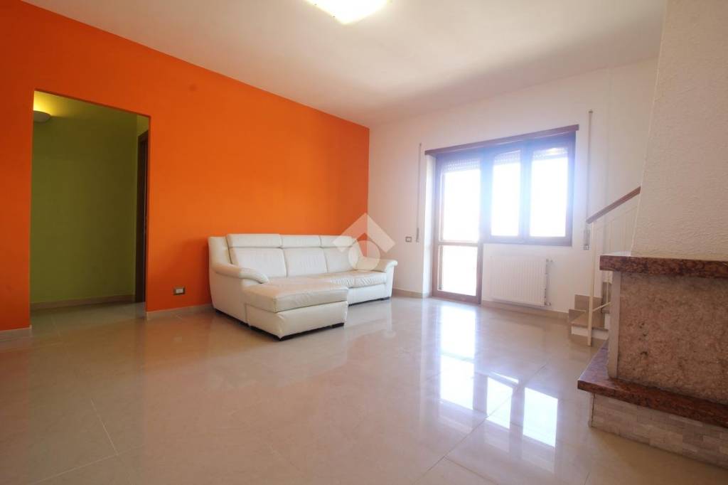 appartamento in vendita a Fonte Nuova in zona Torre Lupara