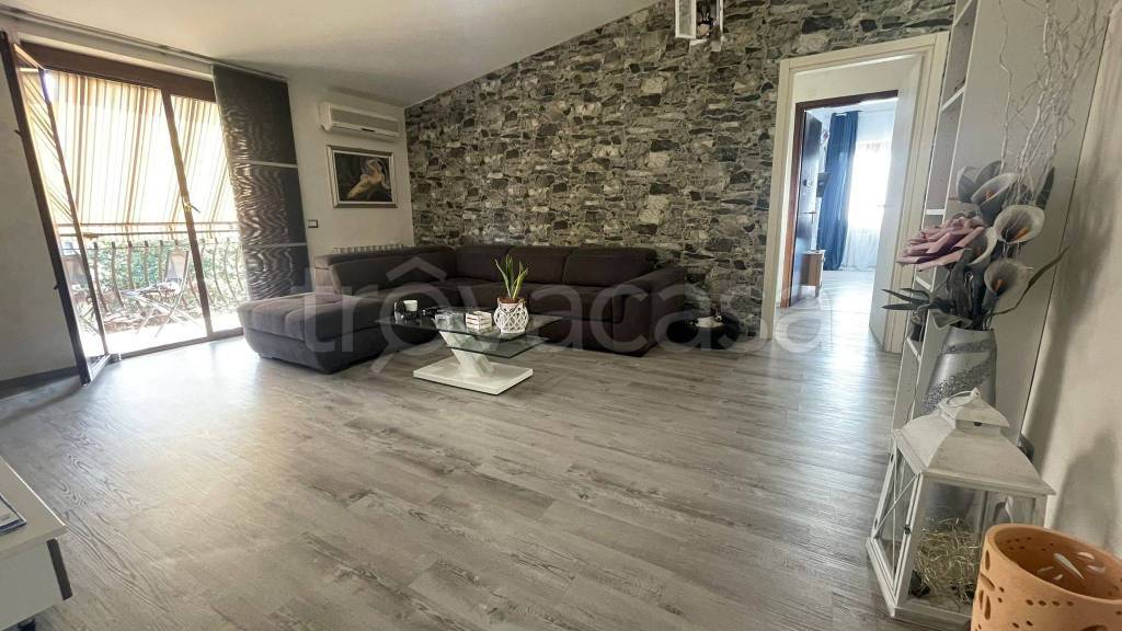 appartamento in vendita a Fonte Nuova in zona Santa Lucia