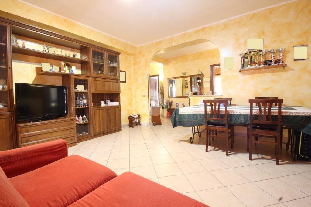 appartamento in vendita a Fonte Nuova in zona Torre Lupara