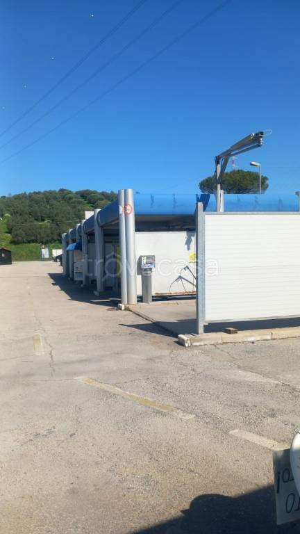 negozio in vendita a Fonte Nuova in zona Torre Lupara