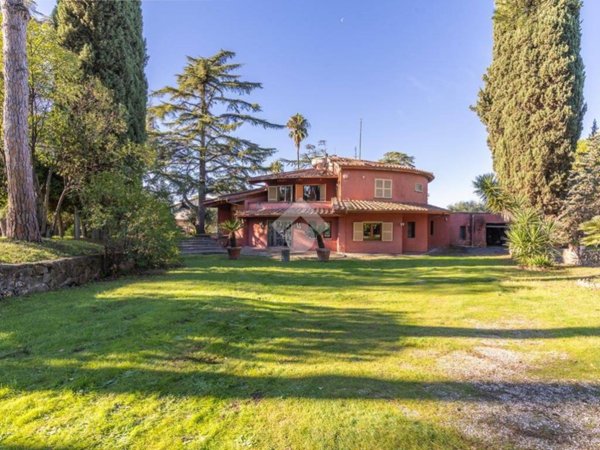 casa indipendente in vendita a Fonte Nuova in zona Torre Lupara
