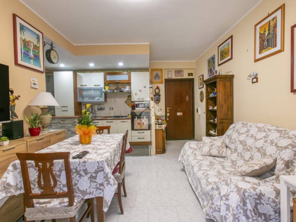 appartamento in vendita a Fonte Nuova in zona Torre Lupara