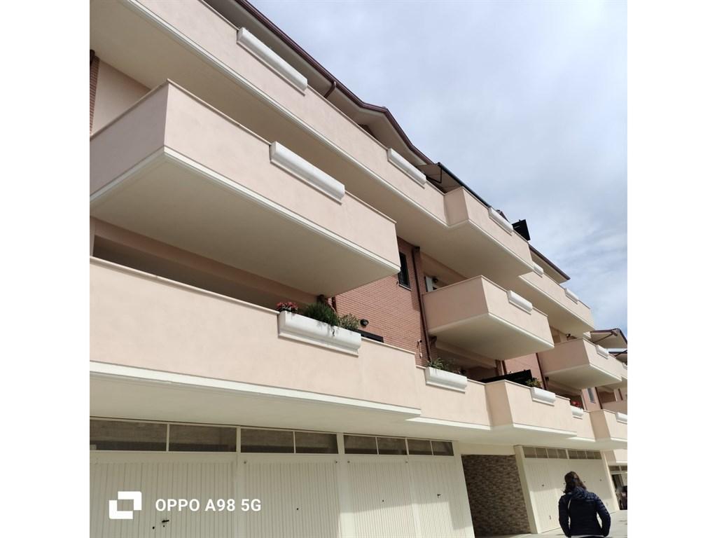 appartamento in vendita a Fonte Nuova in zona Santa Lucia
