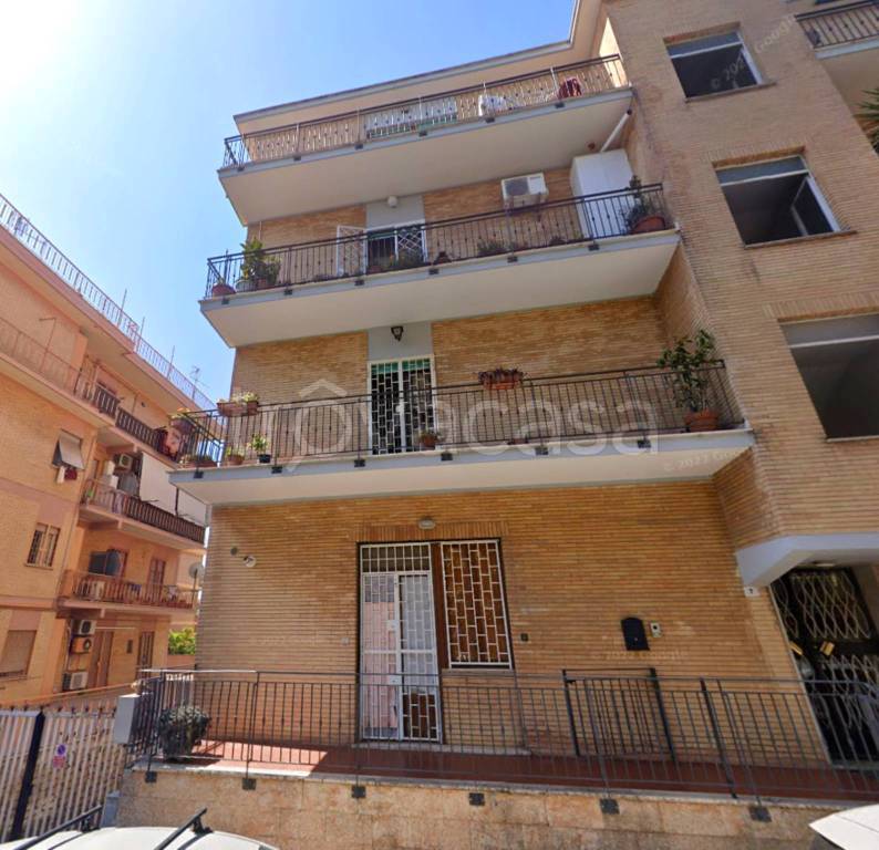appartamento in vendita a Fonte Nuova in zona Torre Lupara