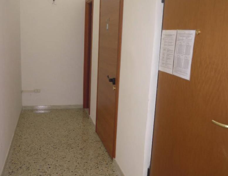 locale commerciale in vendita a Fonte Nuova in zona Santa Lucia