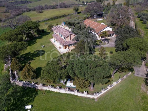 casa indipendente in vendita a Fonte Nuova